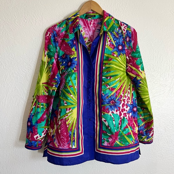 3/$12 Vibrant Floral Tropical Vacation Weekend Top Size Medium - Picture 2 of 8